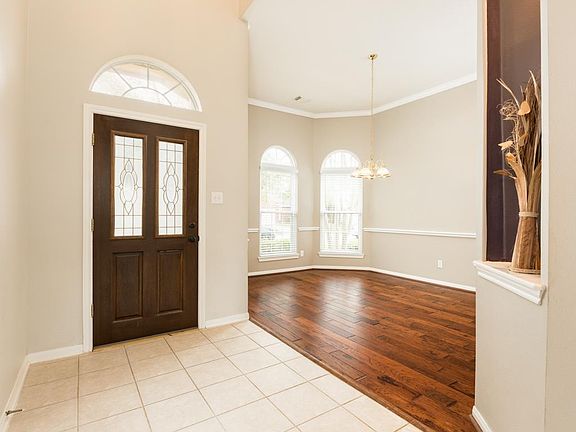 4th image of 1018 Bristol Way