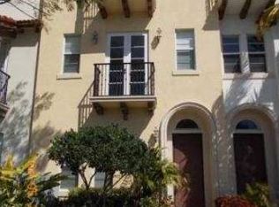 36 Via Floresta Dr, Boca Raton, FL 33487