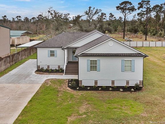 3rd image of 1030 White Cap Rd