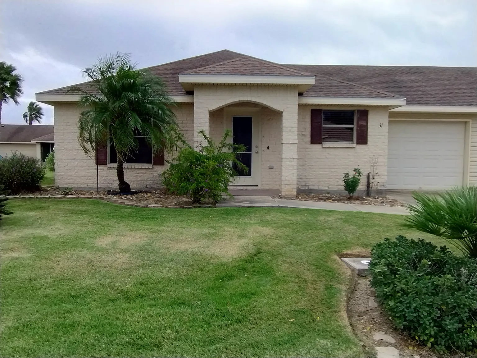 2 bed, 1015 sqft, $1,750 — Photo 3