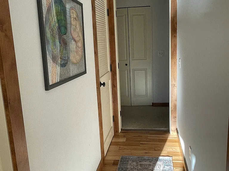 540 Redcliff Cir — Photo 12