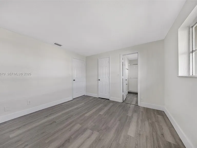 2520 NW 2nd Dr — Photo 21