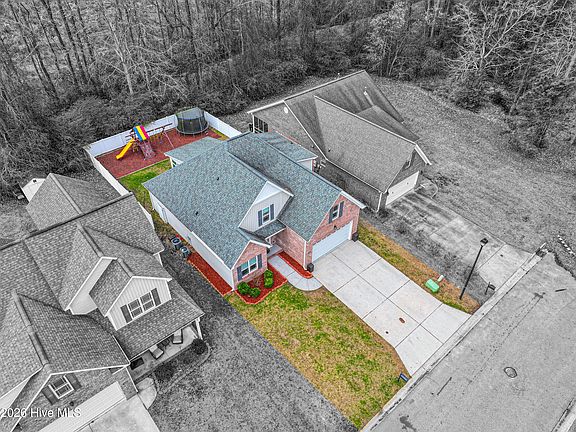 3rd image of 3884 Lochmere Drive