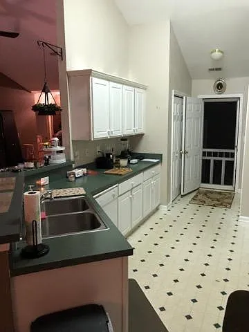 1402 Bent Twig Ct — Photo 17