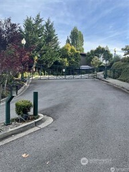 3rd image of 1416 Browns Point Boulevard NE