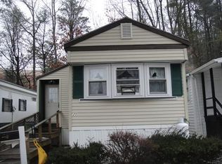 20 Mustang Ave, Marlborough, MA 01752