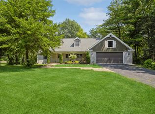 23577 N Old Barrington Rd, Lake Barrington, IL 60010