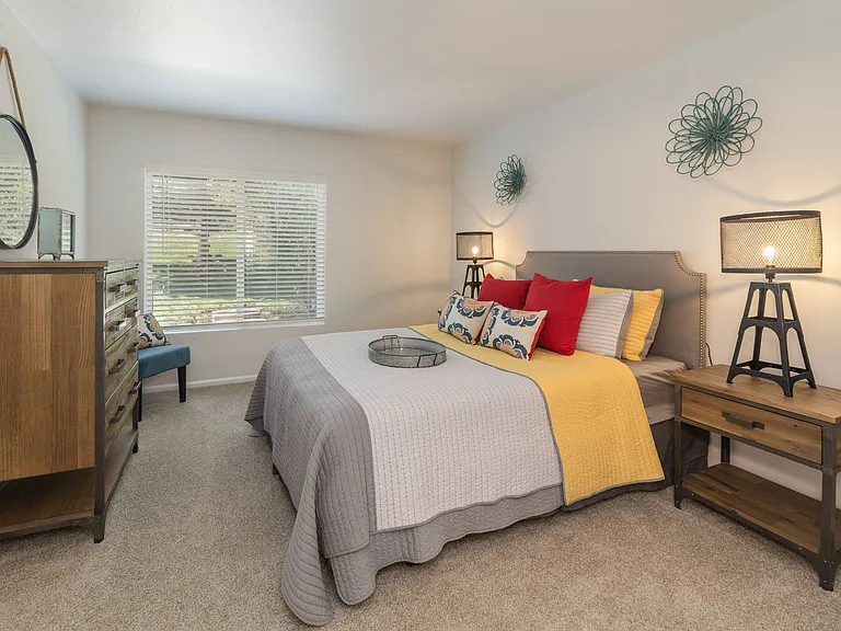 The Village at Westmeadow Apartments — Photo 31
