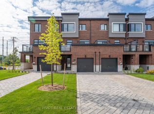 2752 Lawrence Ave E, Toronto, ON M1P0G9