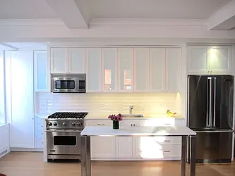 Rented by Helesa Lahey, LREB