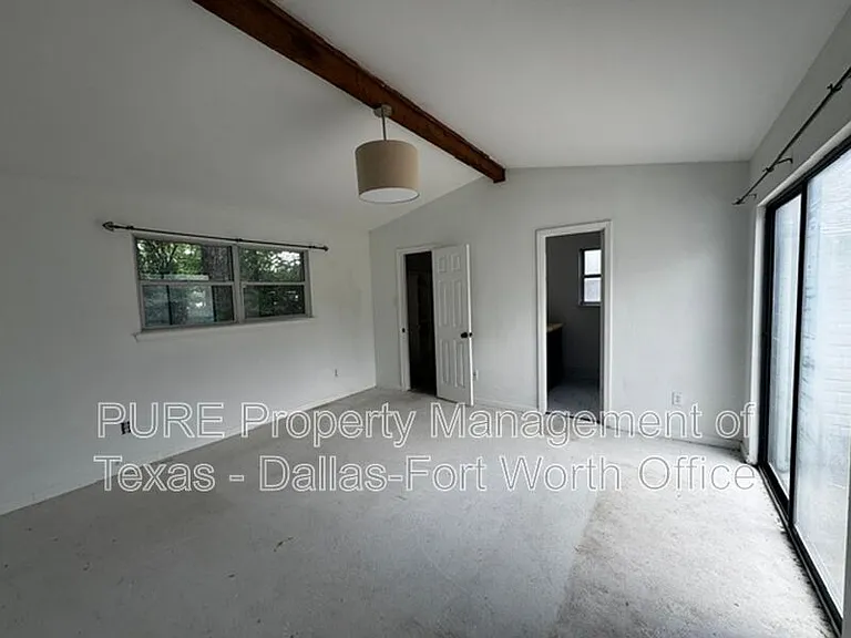 2021 Bluebonnet Dr — Photo 11