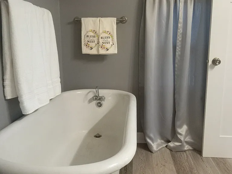 4350 Girard Ave N #2 — Photo 8