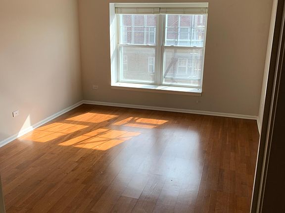 3rd image of 410 W Mahogany Ct #520