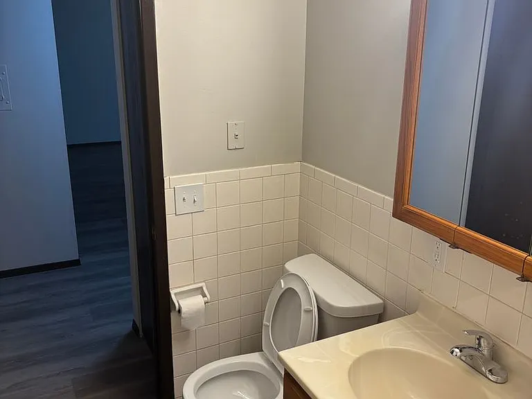 2525 Harriet Ave Building — Photo 5