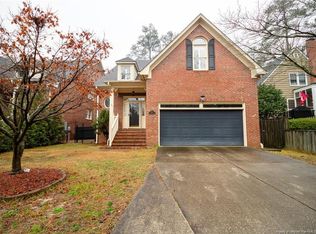 115 Crescent Ave, Fayetteville, NC 28305