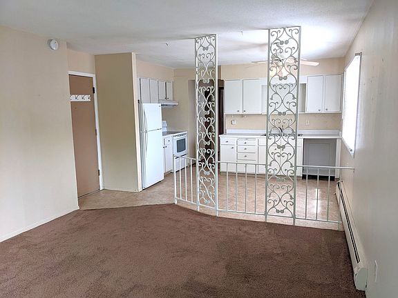 2nd image of 1108 Western Ave N #5
