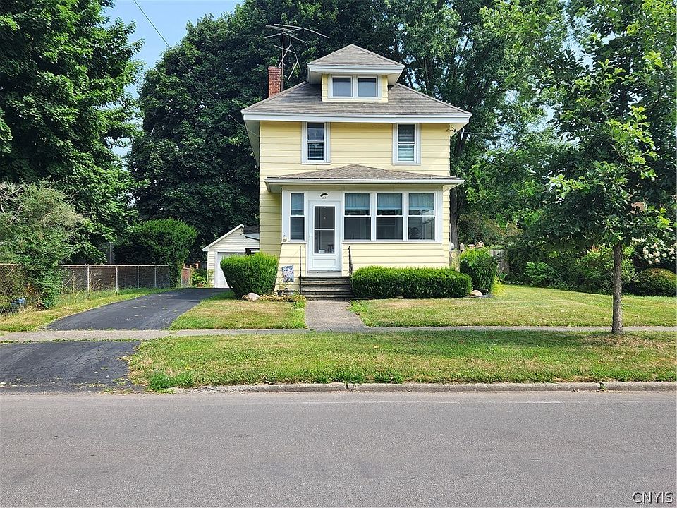 1st image of 40 Randall St