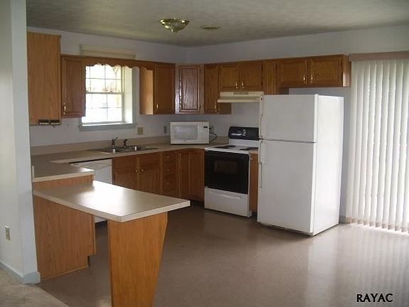 5th image of 158 Kevin Dr