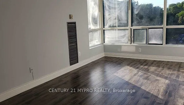 3050 Ellesmere Rd #915 — Photo 5