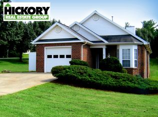 858 41st Avenue Dr NE, Hickory, NC 28601