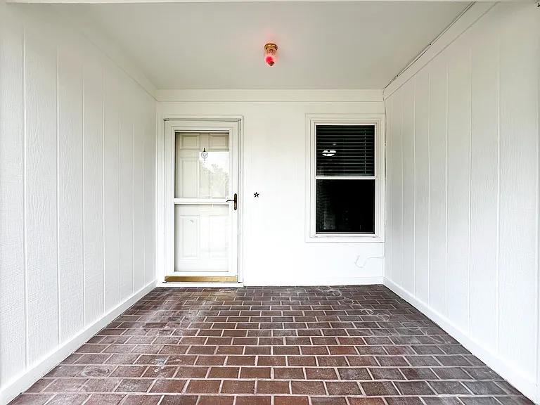 507 Kate St — Photo 3