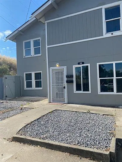 3 bed, $1,850 — Photo 1