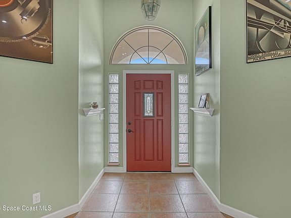 5th image of 688 Fleming St