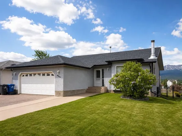 10913 N Grande Ave, Grande Cache, AB T0E 0Y0