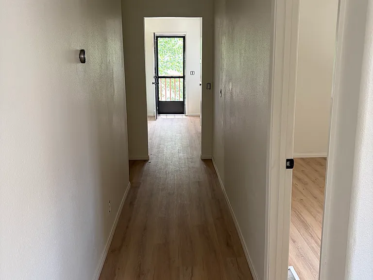 67 Bir Rd #A — Photo 12