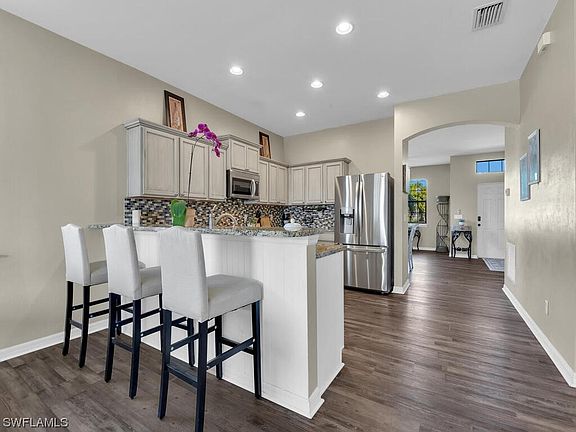 4th image of 3036 SW 23rd Place Cpe