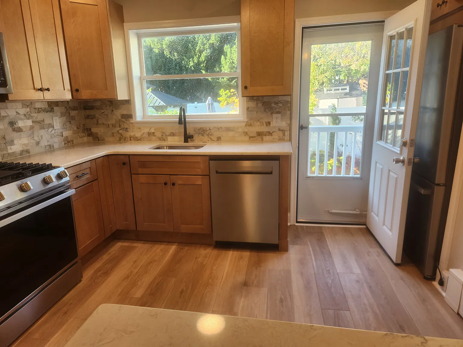 3 bed, 1134 sqft, $2,750 — Photo 3