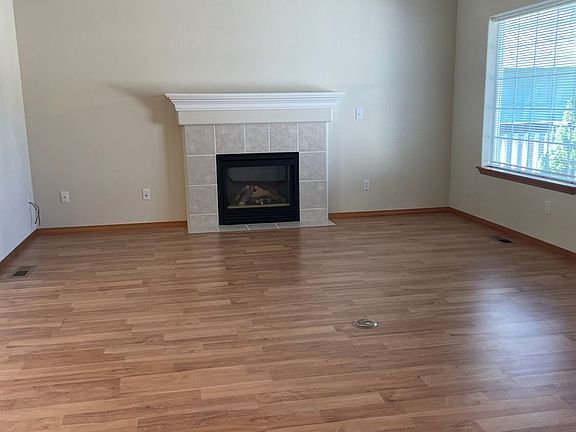 3rd image of 313 S Mary Ln