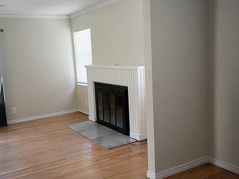 6259 Ellsworth Ave — Photo 2