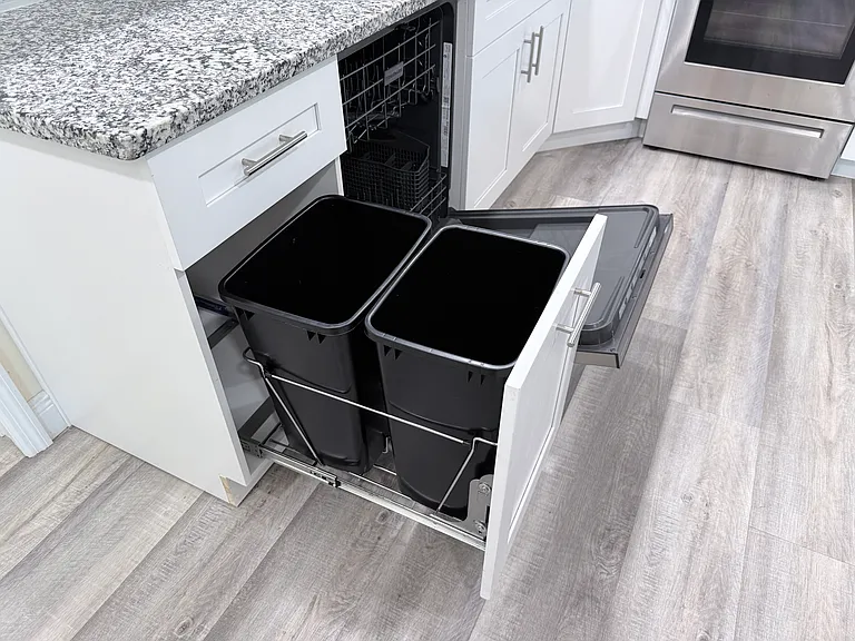 Kitchen garbage and recycling drawer
