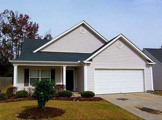 271 Shadowbrooke Dr, Loganville, GA 30052