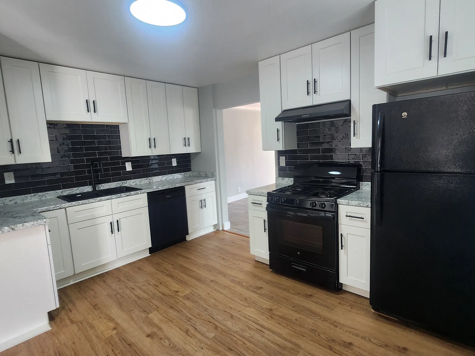 3487 W Center Ave — Photo 2