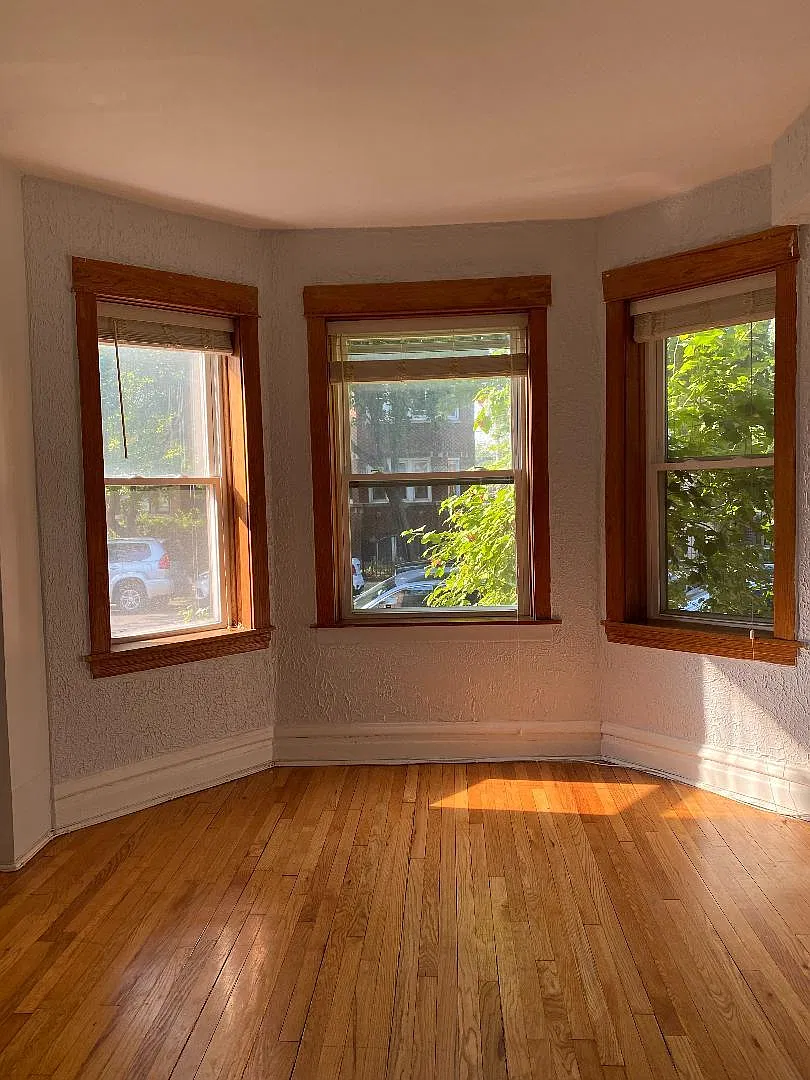 3 bed, 1500 sqft, $2,400 — Photo 1