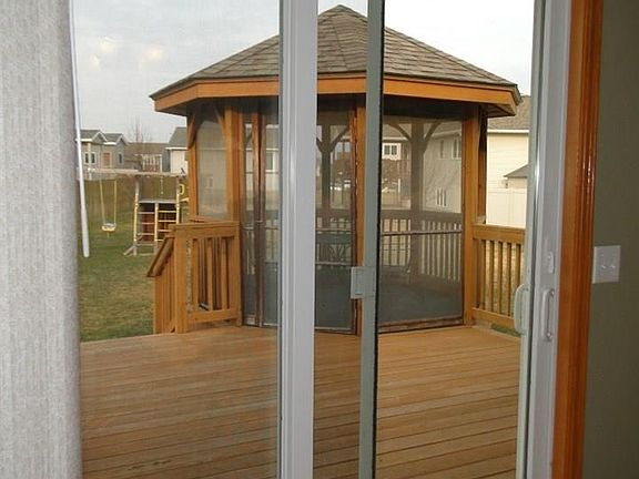 5th image of 608 Saint Andrews Dr