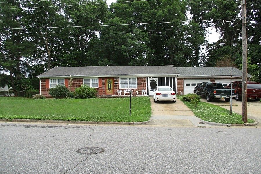 1st image of 140 Burwood Pl