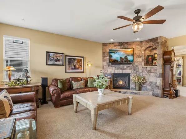 3418 New Castle Dr, Loveland, CO 80538