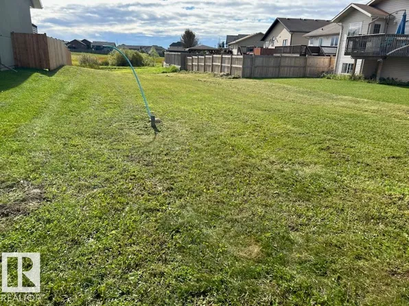 4607 65th Ave, Cold Lake, AB T9M 0J2
