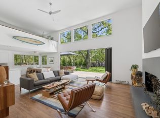10 Beverly Rd, East Hampton, NY 11937