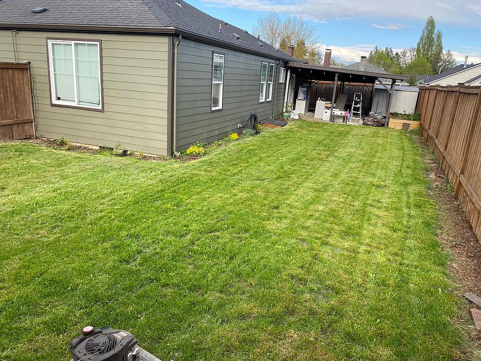 2nd image of 211 Holley Rd
