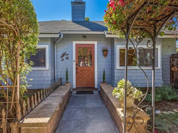 30 S Salinas St, Santa Barbara, CA 93103