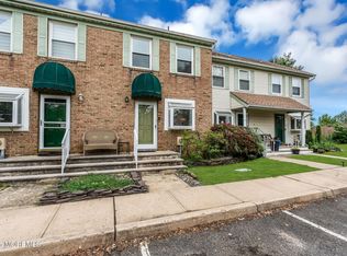9 Gull Way, Keyport, NJ 07735