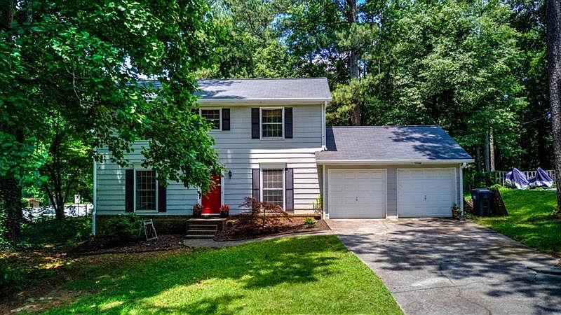 1st image of 2877 Rosemont Dr