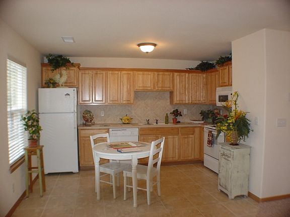 2 bedroom kitchen