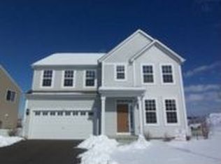 3315 Forest View Dr, Joliet, IL 60431