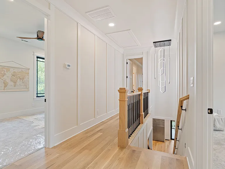 1240 Kenmore Pl — Photo 37