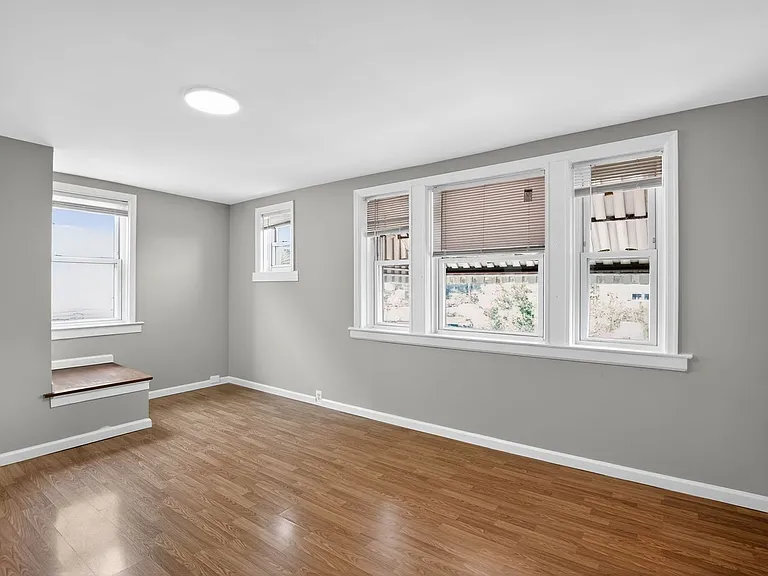 5446 Narcissus Ave — Photo 9
